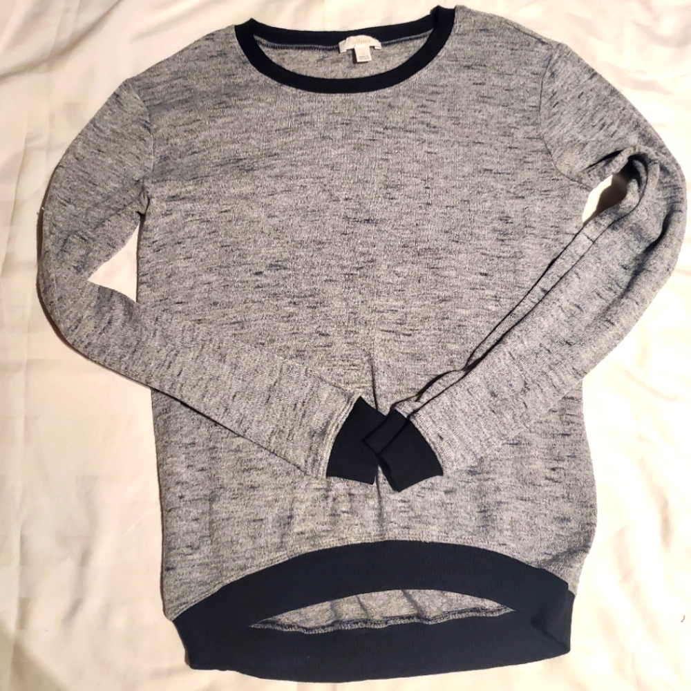 Aritzia 💙 Wilfred Lightweight Sweater 💙